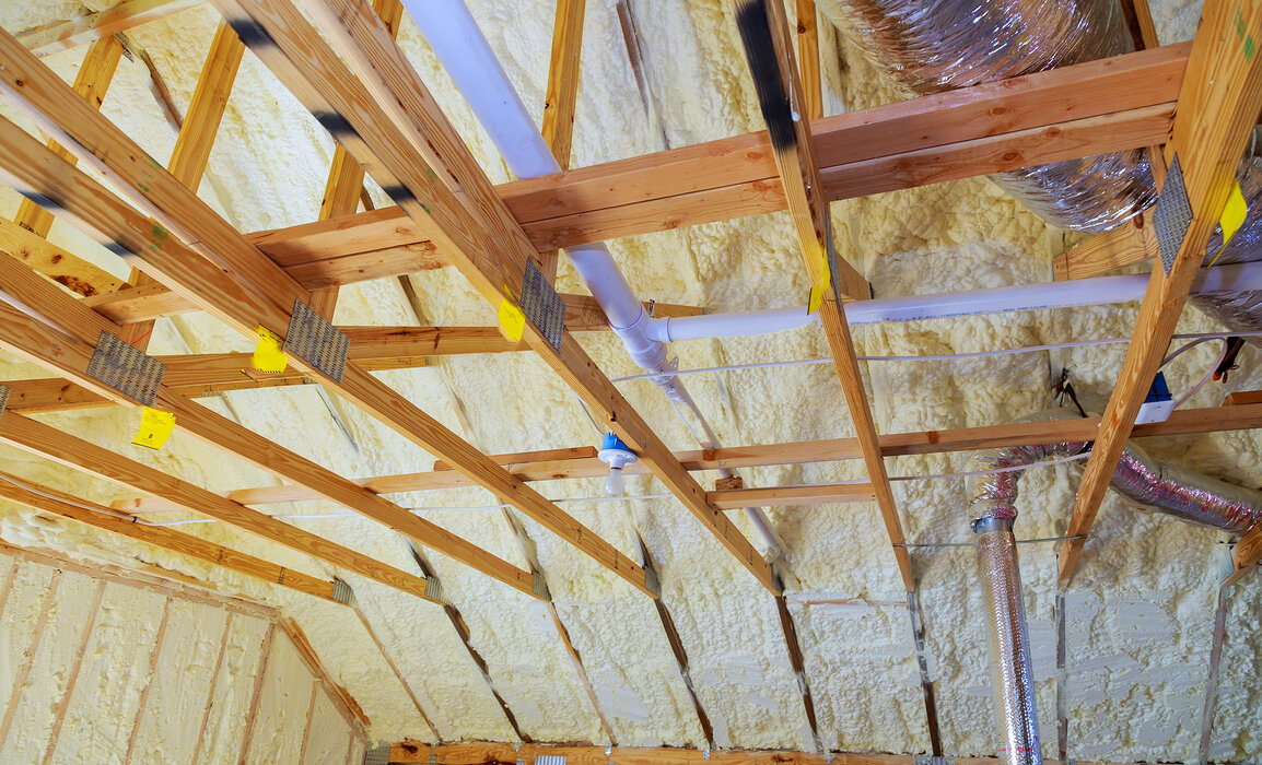 Tepelná izolace střechy: jak vybrat správné řešení