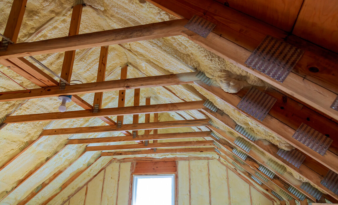Zateplení šikmé střechy? K dalšímu obytnému prostoru vede několik cest