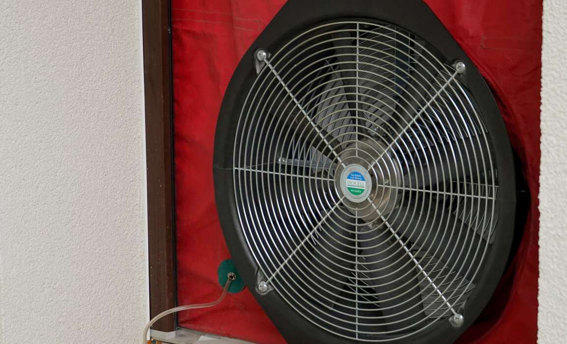 Blower Door test: co je a jak ho zvládnout. Dvakrát měř...
