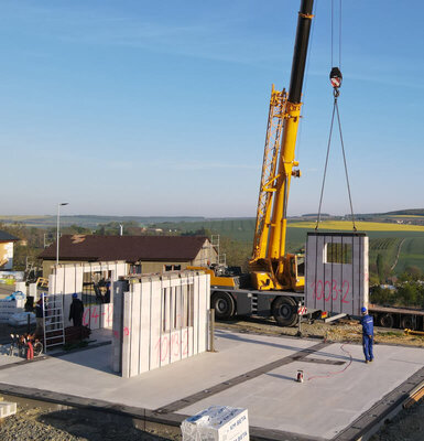 Přemístění stěn na základovou desku